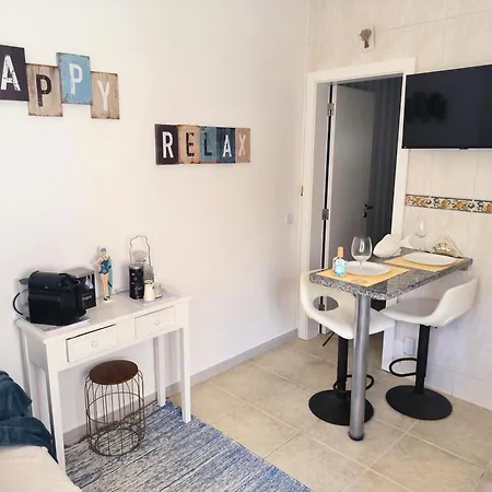 Mar Rosa, Estacionamento Gratuito