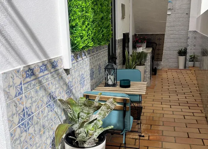 Mar Rosa, Estacionamento Gratuito * Nazaré